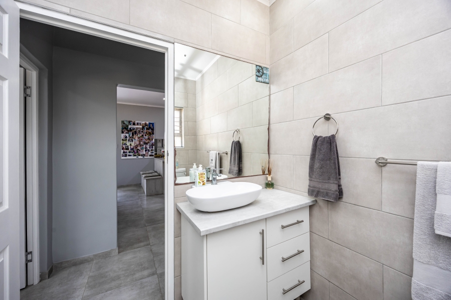 2 Bedroom Property for Sale in Cosy Corner Eastern Cape